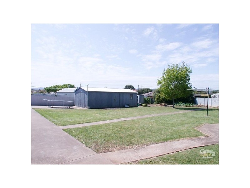 16 Thomas Crescent, Reynella SA 5161
