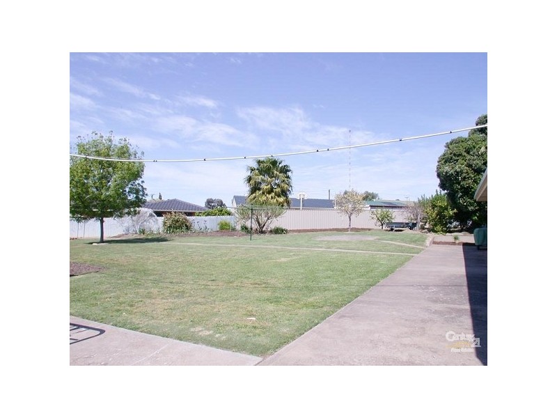 16 Thomas Crescent, Reynella SA 5161