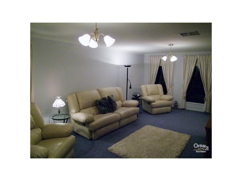 8 Stanford Glen, Seaford Rise SA 5169