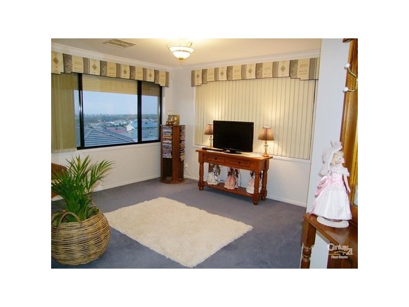 8 Stanford Glen, Seaford Rise SA 5169