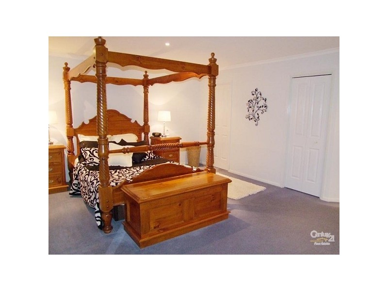 8 Stanford Glen, Seaford Rise SA 5169