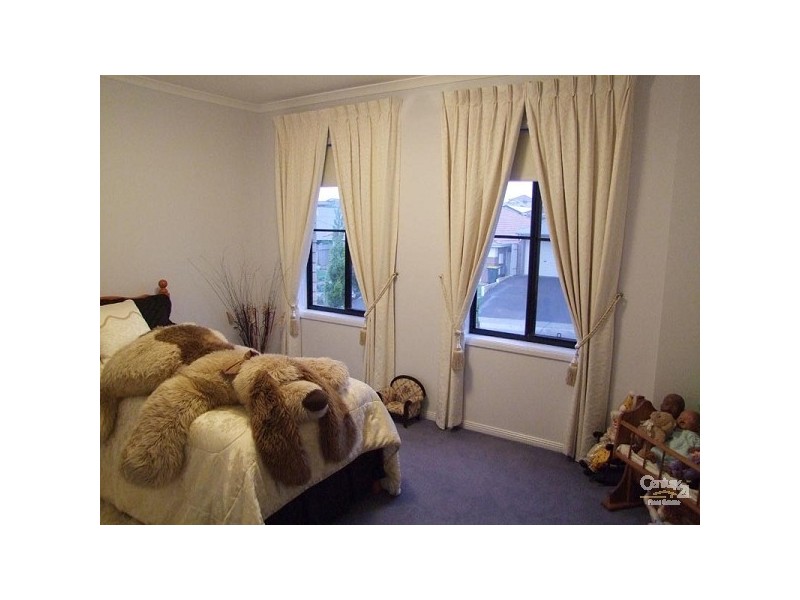 8 Stanford Glen, Seaford Rise SA 5169