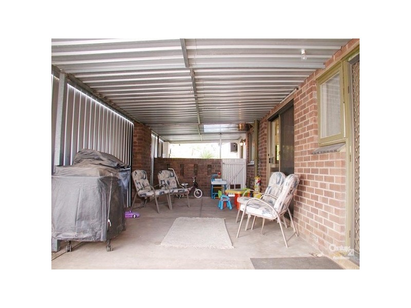 3 Susan Rd, Hackham SA 5163