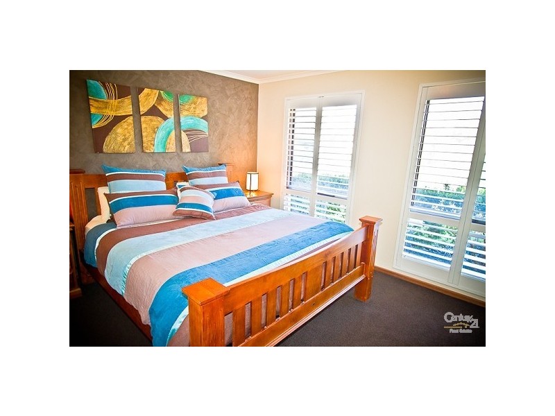 31 Barrdickson Crescent, Happy Valley SA 5159