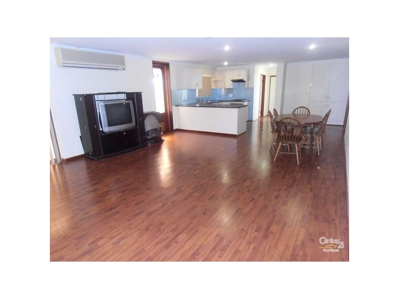 7 Phillip Street, Moana SA 5169