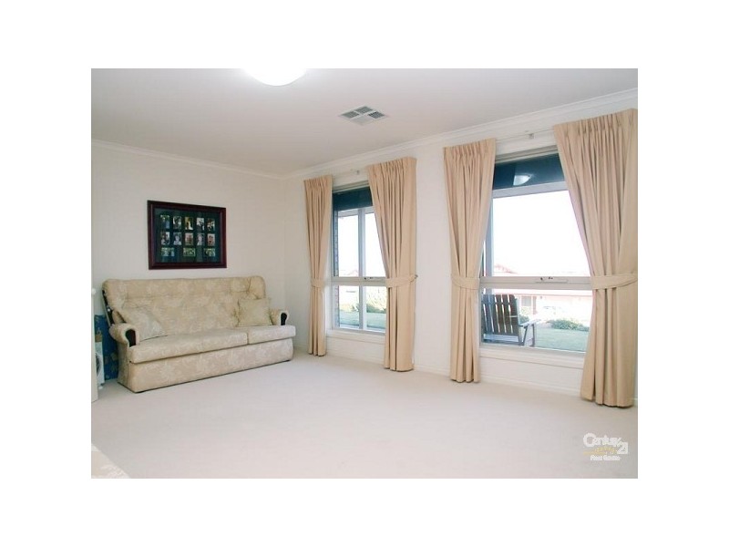 4 Annabelle Court, Hallett Cove SA 5158