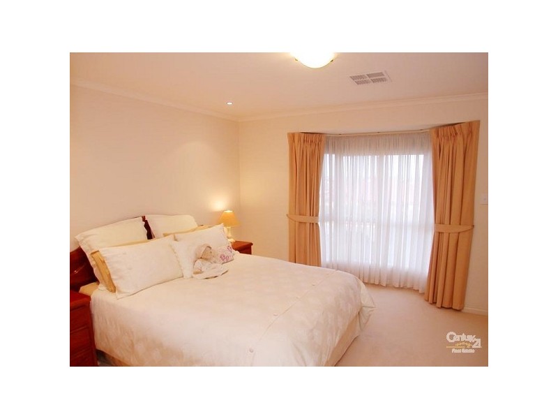 4 Annabelle Court, Hallett Cove SA 5158