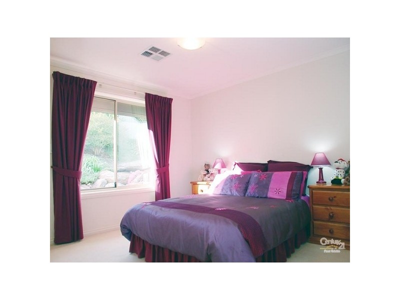 4 Annabelle Court, Hallett Cove SA 5158
