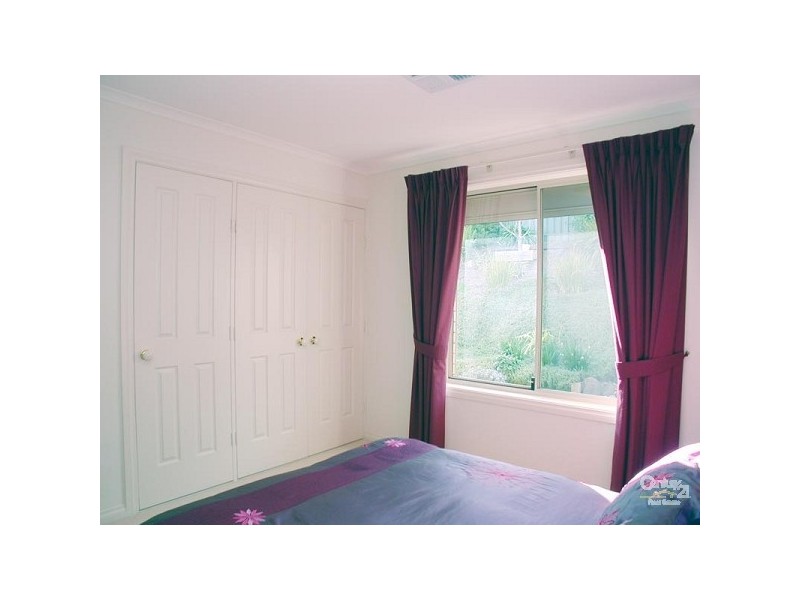 4 Annabelle Court, Hallett Cove SA 5158