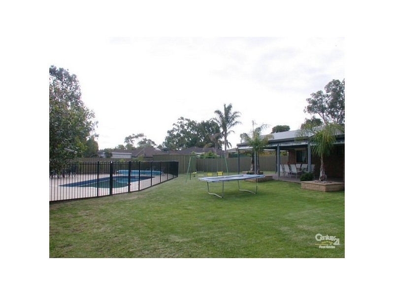 43 Hendrix Crescent, Woodcroft SA 5162