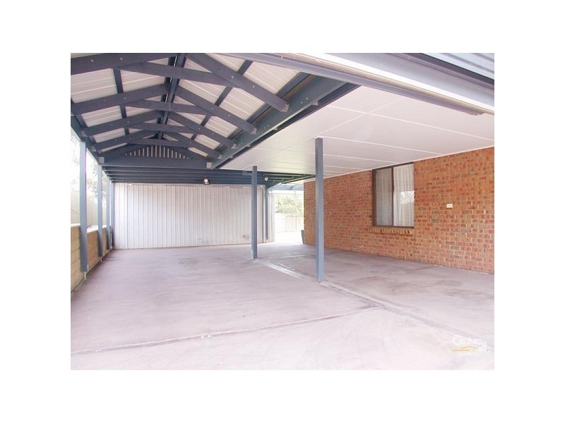 43 Hendrix Crescent, Woodcroft SA 5162