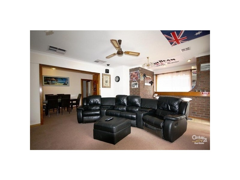 14 Hammond Avenue, Morphett Vale SA 5162