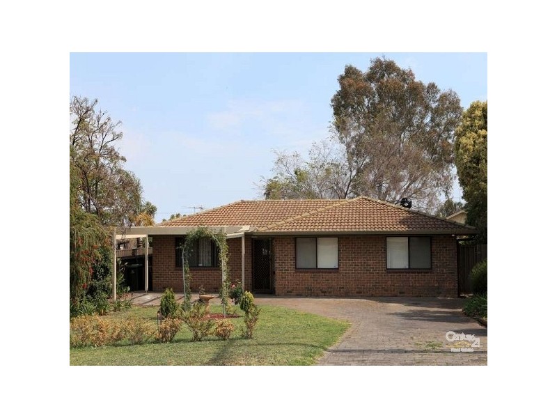 17 Leane St, Huntfield Heights SA 5163