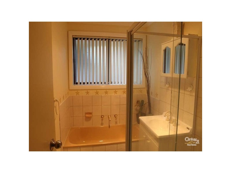 17 Leane St, Huntfield Heights SA 5163