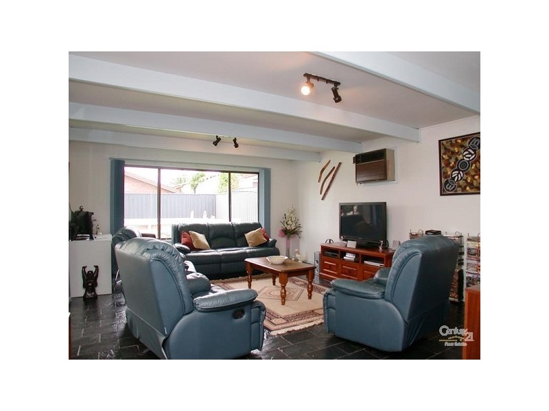 15 Tripoli Road, Happy Valley SA 5159