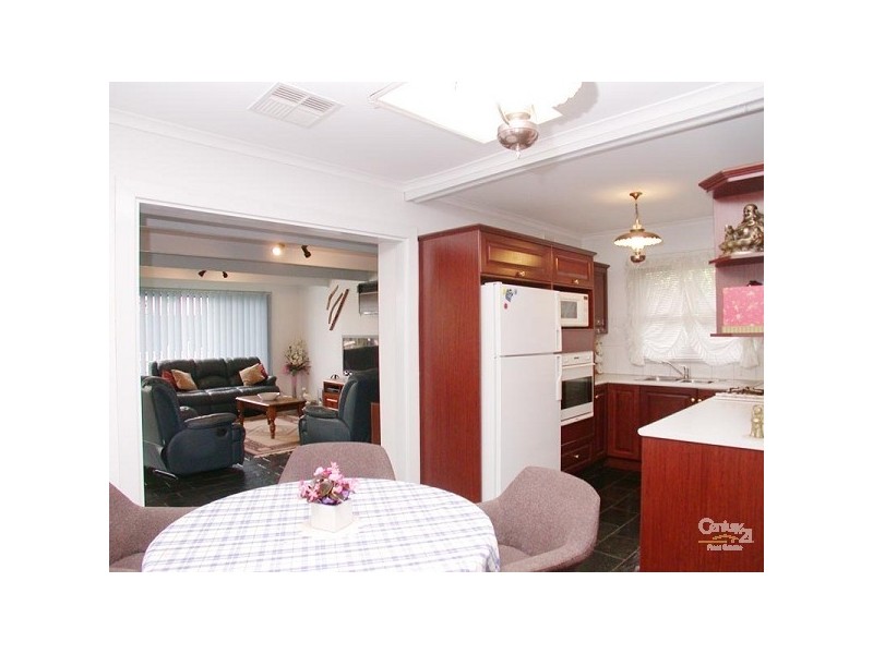 15 Tripoli Road, Happy Valley SA 5159