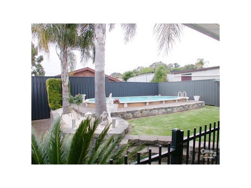 15 Tripoli Road, Happy Valley SA 5159