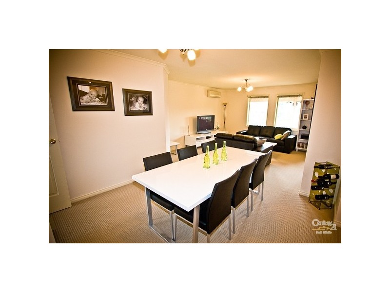 16 Rose Crescent, Mclaren Flat SA 5171