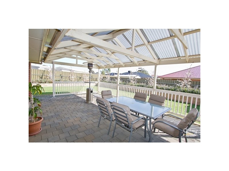 16 Rose Crescent, Mclaren Flat SA 5171