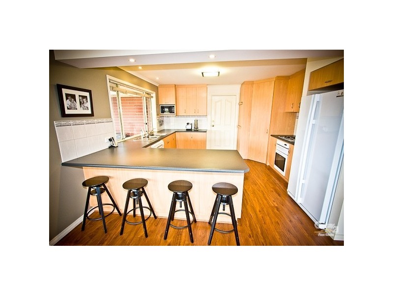 16 Rose Crescent, Mclaren Flat SA 5171