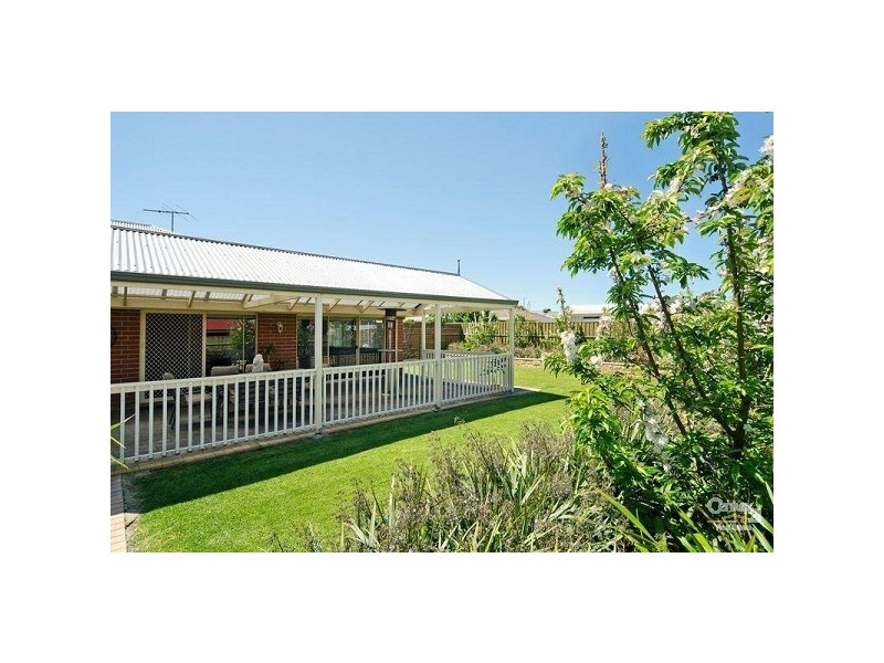 16 Rose Crescent, Mclaren Flat SA 5171