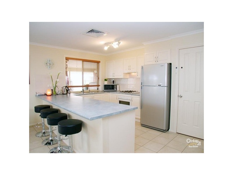 10 Garden Ct off Griffiths Drive, Seaford SA 5169