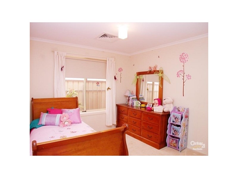 10 Garden Ct off Griffiths Drive, Seaford SA 5169