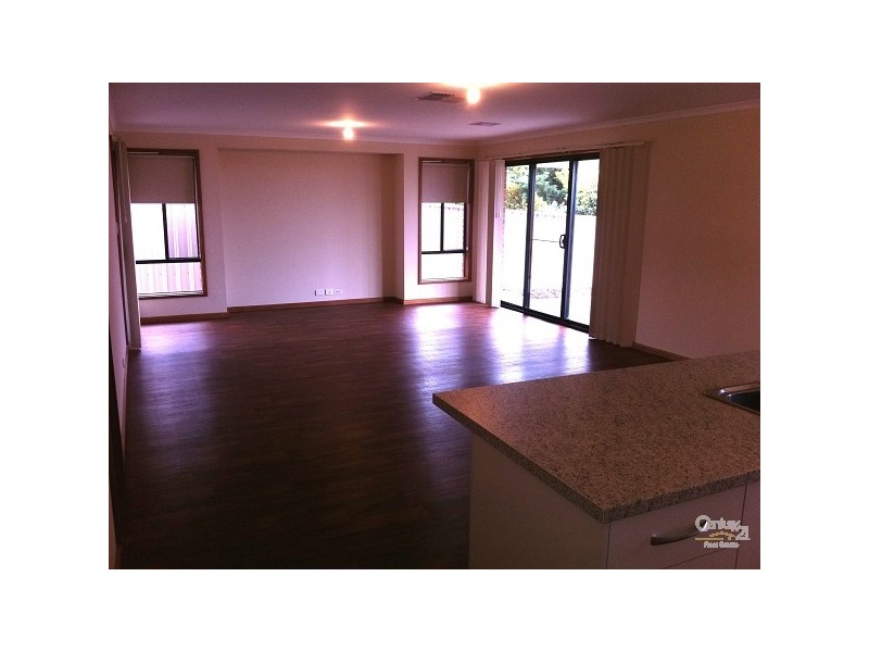 68 Grand Blvd, Seaford Rise SA 5169