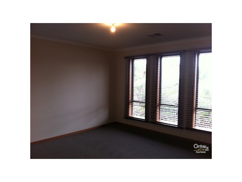 68 Grand Blvd, Seaford Rise SA 5169