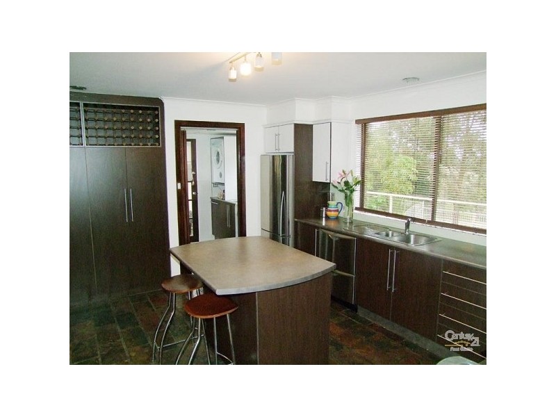 19 Barossa Crescent, Hallett Cove SA 5158