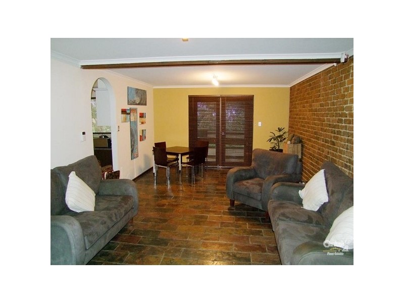 19 Barossa Crescent, Hallett Cove SA 5158