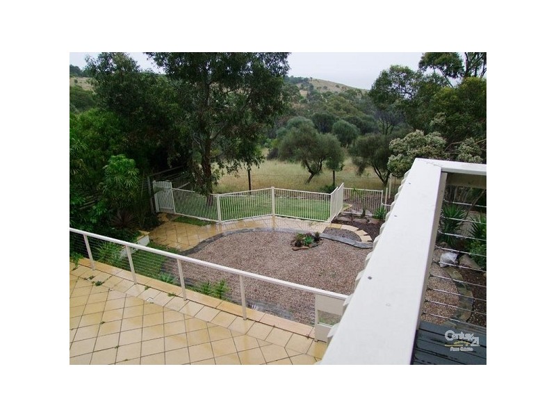 19 Barossa Crescent, Hallett Cove SA 5158