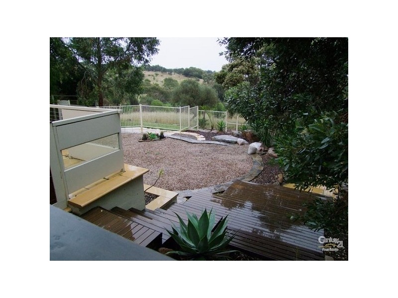 19 Barossa Crescent, Hallett Cove SA 5158