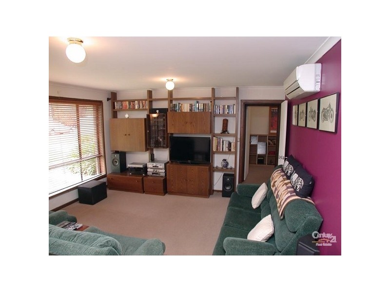 31 Kwinana Crescent, Port Noarlunga South SA 5167