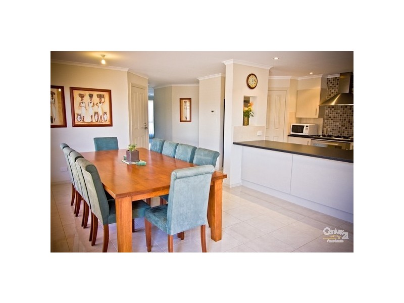 11 Offshore Avenue, Aldinga Beach SA 5173