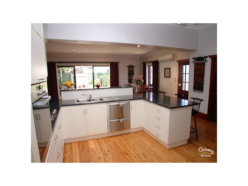 6 Ward Street, Port Noarlunga SA 5167