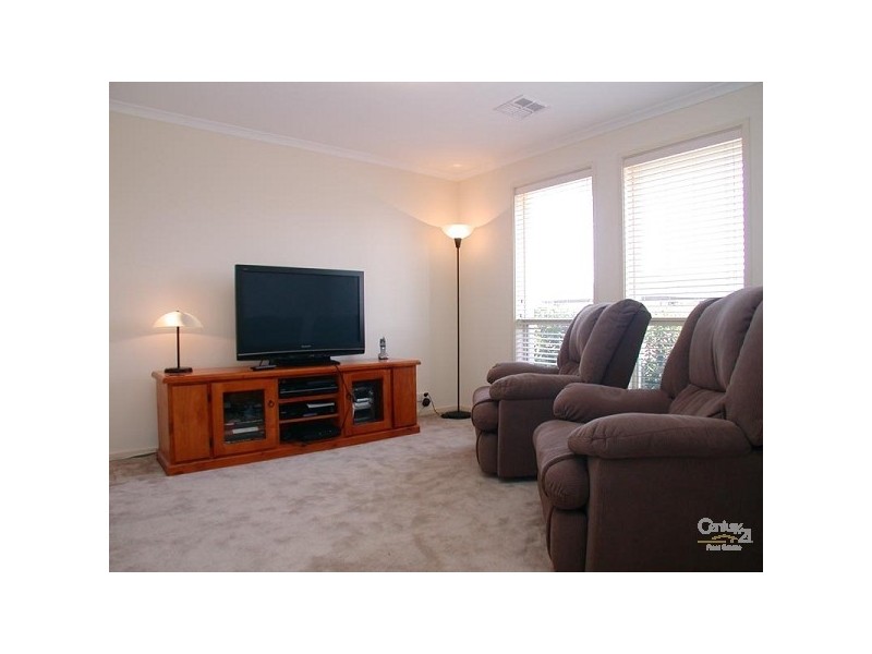 30 Nautical Cct, Seaford Meadows SA 5169