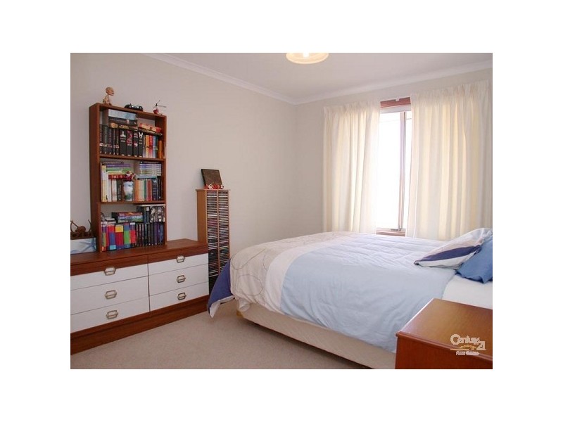 18 Knoll Avenue, Aldinga Beach SA 5173