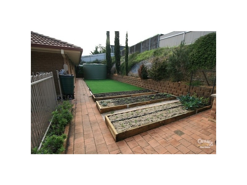 7 Caspian Court, Woodcroft SA 5162