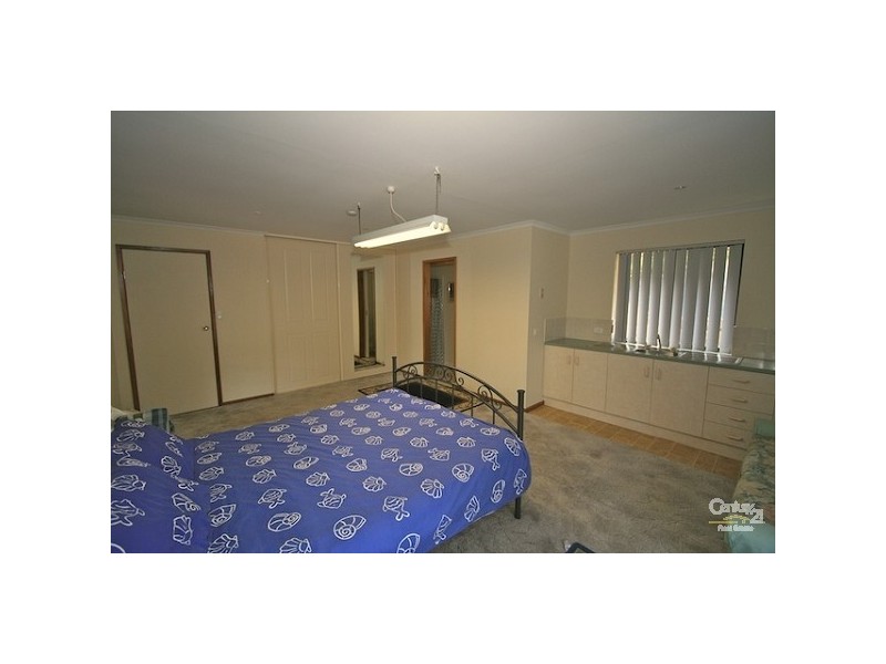 7 Caspian Court, Woodcroft SA 5162