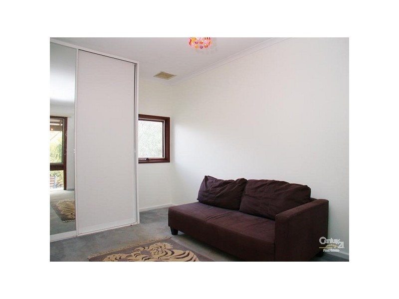 33 Helsinki Road, Hackham West SA 5163