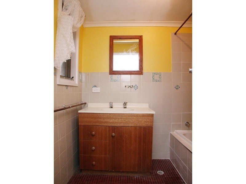 33 Helsinki Road, Hackham West SA 5163