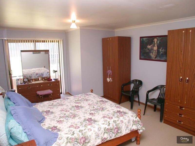 17 Wakefield Avenue, Morphett Vale SA 5162