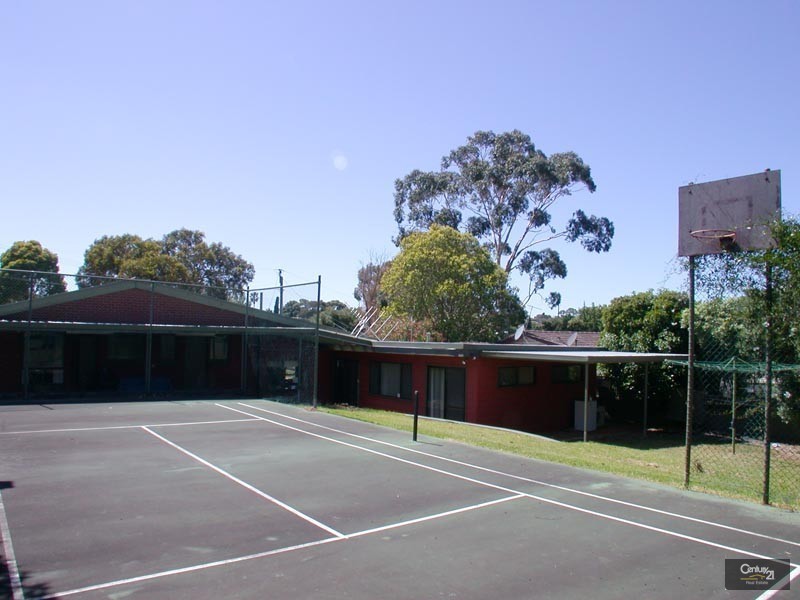 17 Wakefield Avenue, Morphett Vale SA 5162