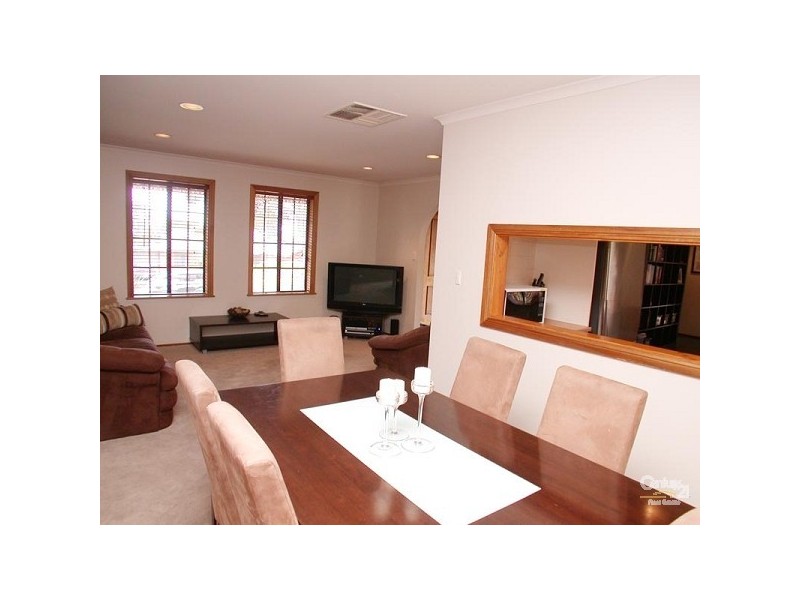 12 Maralyn Court, Aberfoyle Park SA 5159