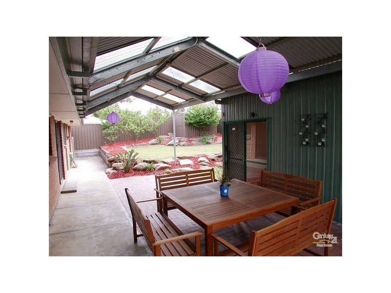 12 Maralyn Court, Aberfoyle Park SA 5159