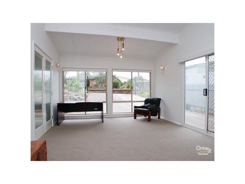 28 Glenda Avenue, Morphett Vale SA 5162