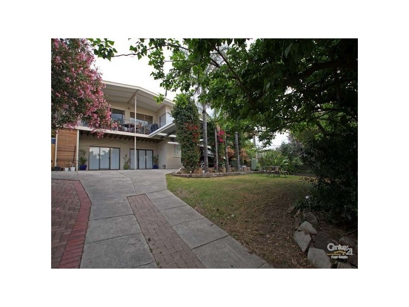 18 Angas Crescent, Marino SA 5049