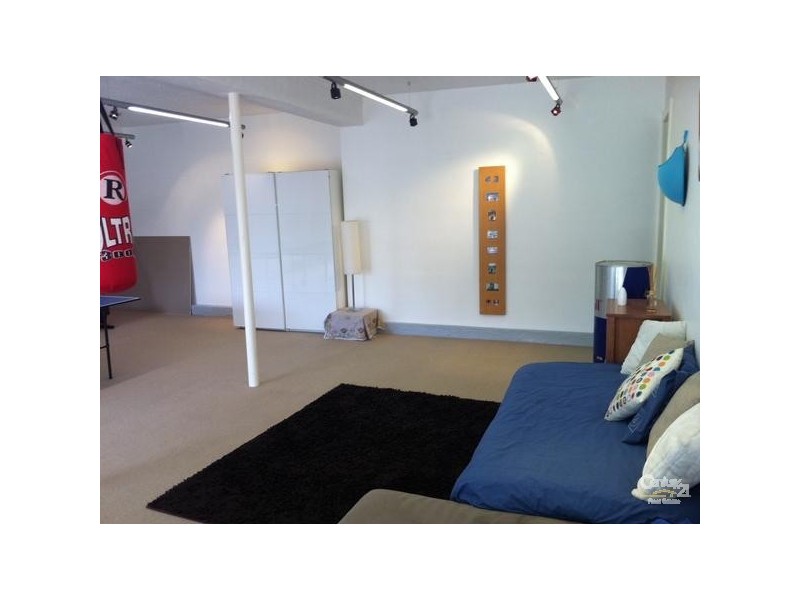 18 Angas Crescent, Marino SA 5049