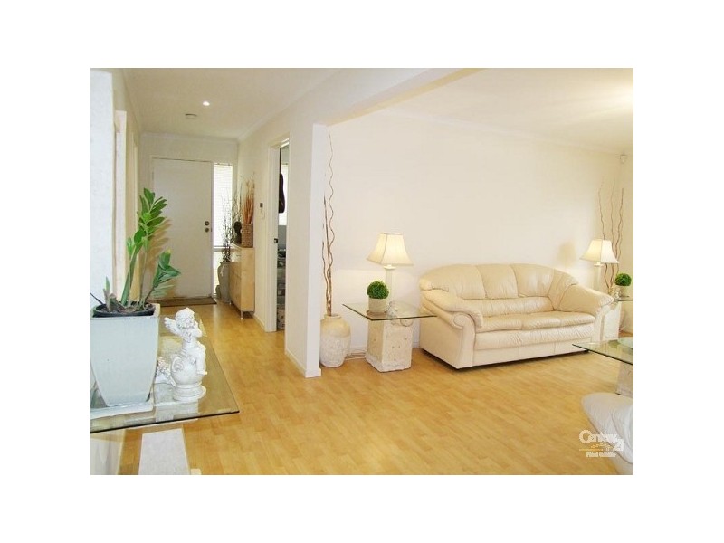 18 Conington Crescent, Morphett Vale SA 5162